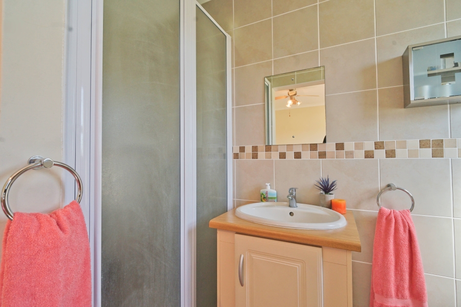 5 Bedroom Property for Sale in Seavale Eastern Cape